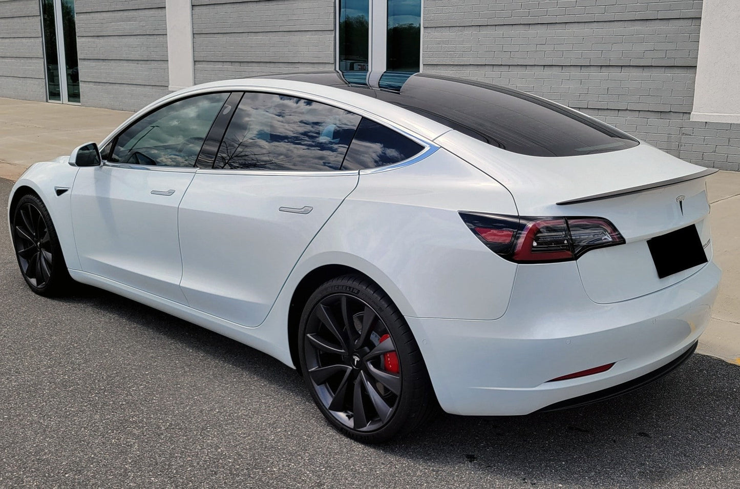 Tesla Model 3 Sedan (2019-2023) Performance Style Rear Boot Spoiler Lip (Gloss Black)